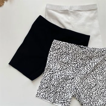 EnkeliBB/ Модные шорты для маленьких девочек с леопардовым принтом И свободная футболка В тон Черно-белым однотонным летним шортам 1
