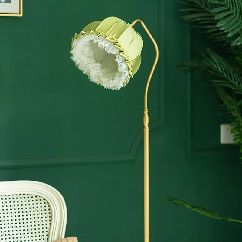 Зеленый Французский торшер в стиле ретро, спальня, Высококачественный Кремовый светильник в европейском стиле, гостиная, диван-лампа средней древности Изображение 3