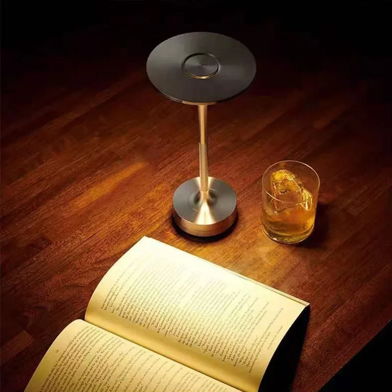Светодиодная настольная лампа в индустриальном стиле с сенсорным затемнением, портативная зарядка через USB, Кофейня, бар, Винтажный декор, атмосфера, ночник Изображение 2